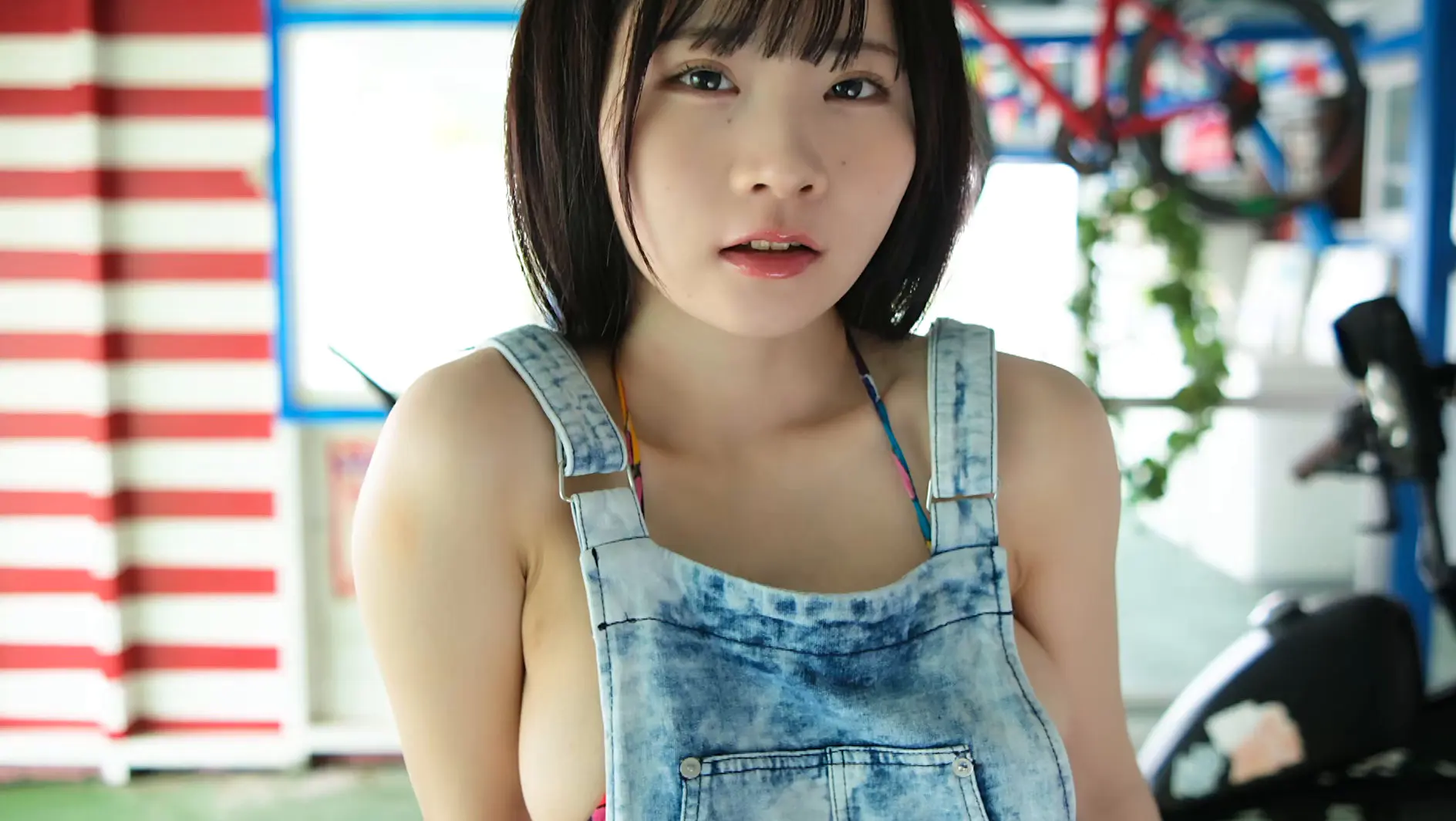 グラビアアイドル 塩見ももこさんのプロフィール＆出演作品
